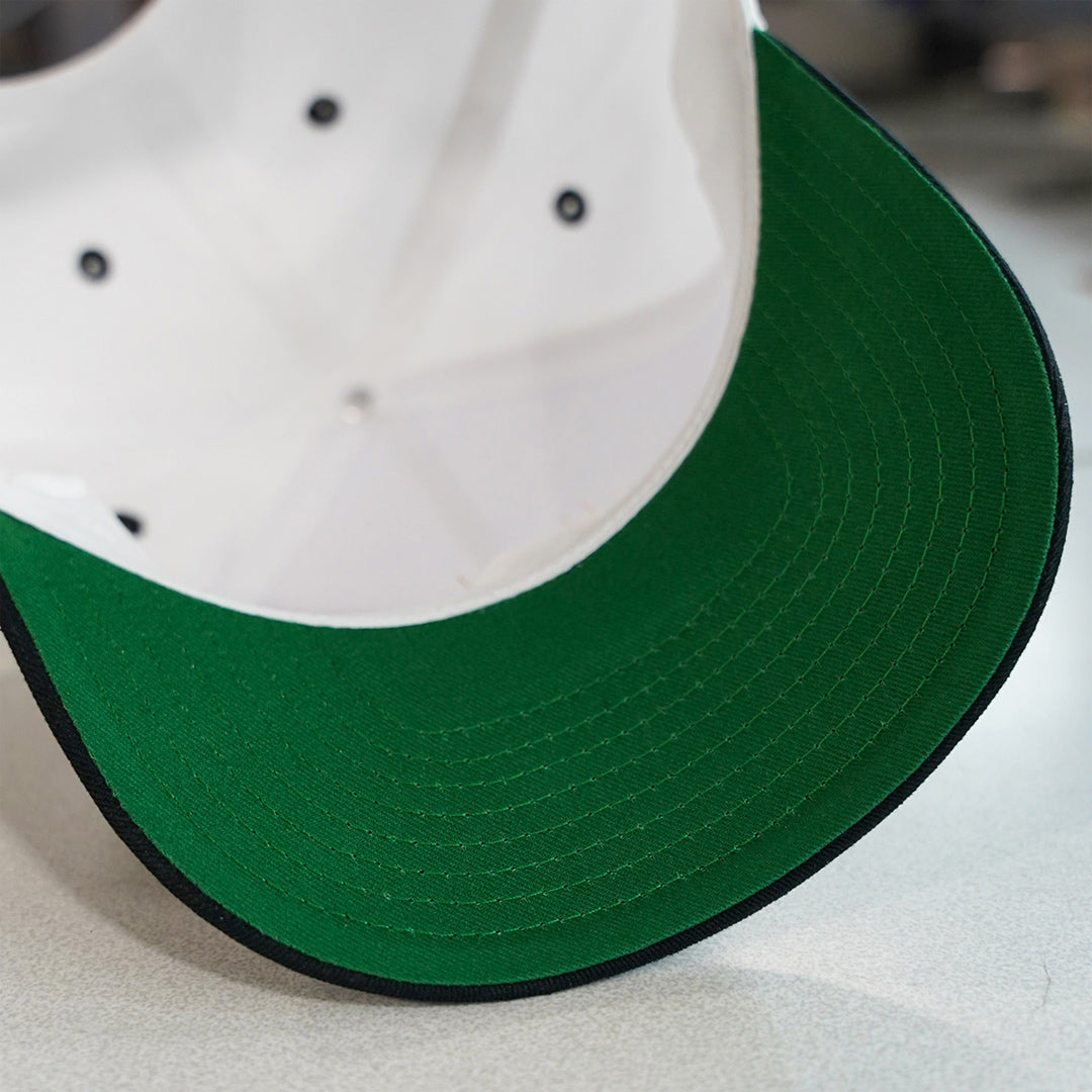 Iowa Hawkeyes Flying Herky Chino Twill Snapback Cap-White/Black