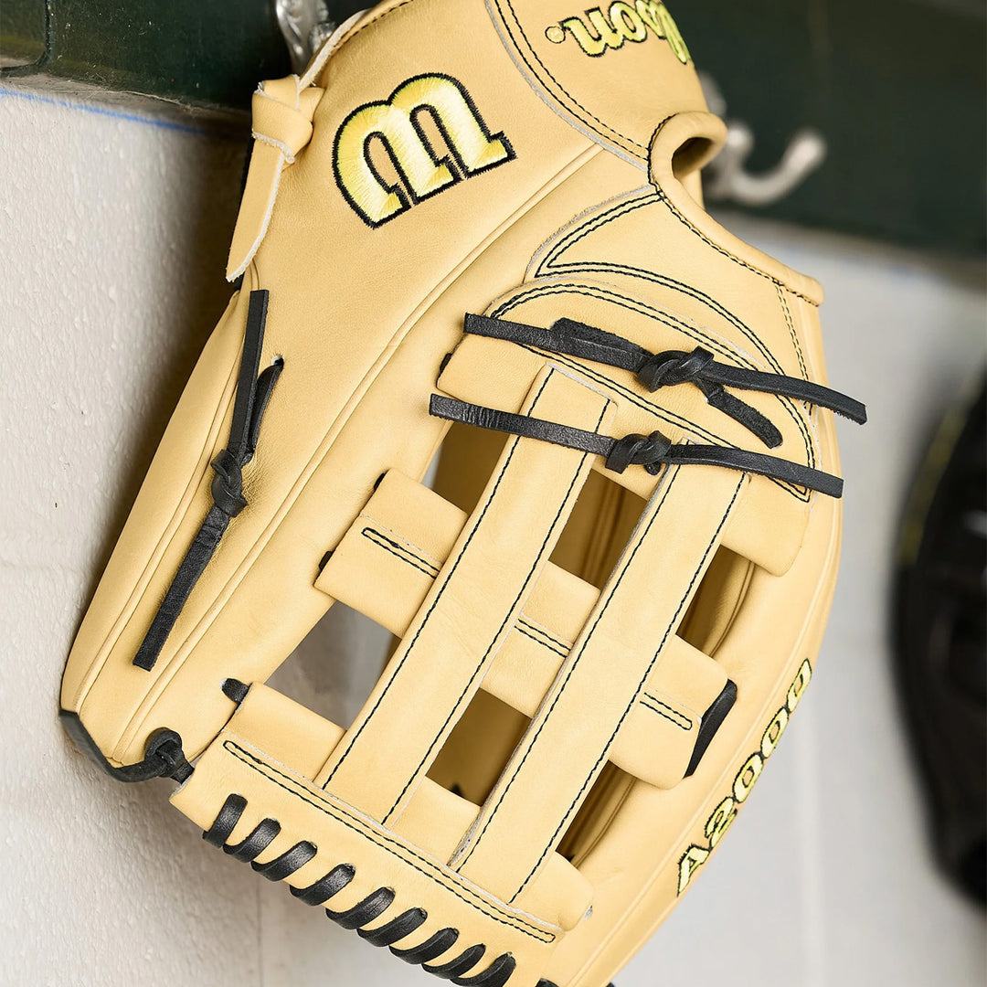 Wilson A2000 Classic 1777 12.75" Outfield Baseball Glove - Blonde/Black